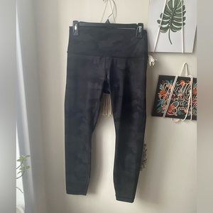 Lululemon Wunder Under High-Rise Tight 25" Full-On Luxtreme